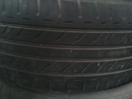 (ขอบคุณ Truck2hand ครับ )ขายยาง 195-50-R15 สภาพดี 4 เส้น 600 บาท