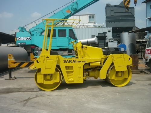 รถบด 7 ตัน Sakai SW651 พร้อมใช้งาน ราคาย่อมเยาว์ ระบสมบูรณ์