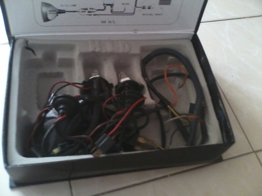 ขายหลอดไปซีนอล  ราคา 300 บาท