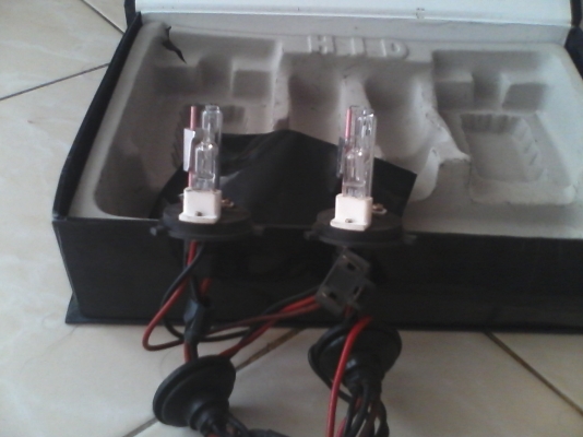 ขายหลอดไปซีนอล  ราคา 300 บาท