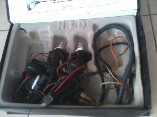 ขายหลอดไปซีนอล  ราคา 300 บาท