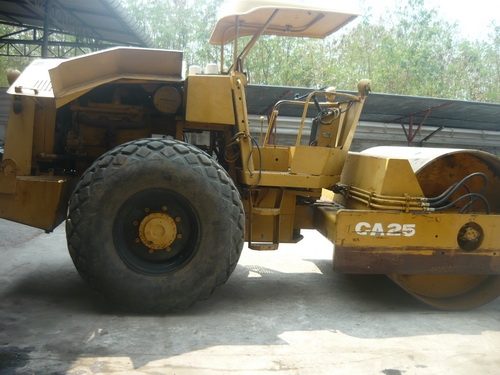 รถบดสั่นสะเทือน 10 ตัน Dynapac CA25II รถเก่านอก พร้อมใช้งาน ราคาย่อมเยาว์