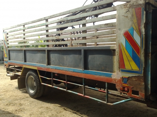 น้องฝากขาย หกล้อติดเครนใบบัวจับเหล็ก