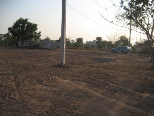 ขายที่ดินติดถนน ออกจาก 4 แยก  บายพาส ร้อยเอ็ด- โพนทอง