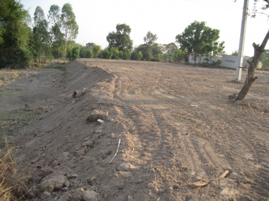 ขายที่ดินติดถนน ออกจาก 4 แยก  บายพาส ร้อยเอ็ด- โพนทอง