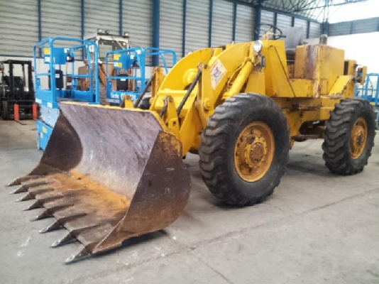 920 # 41J1374 : รถตักล้อยาง รถนอกนเข้า T.กุ้ง:TOS:0813062283