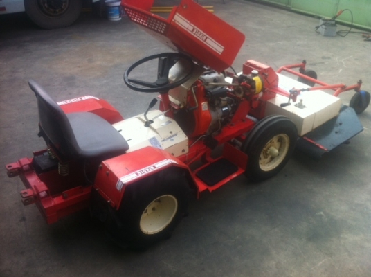 รถตัดหญ้า Orec RB130 ใบพัดคู่ ไฮโดรลิค รถตัดหญ้า Orec RB130 ใบพัดคู่ ไฮโดรลิค