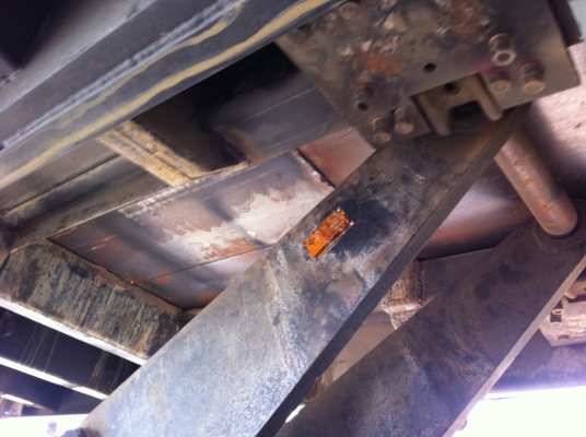 ขายหางเซมิดั้ม 3 เพลา ดั้ม อู่.สามมิตร ปี.49 สภาพสวย 680000 ราคาถูกๆ รีบจองด่วน