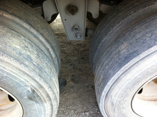 ขายหางเซมิดั้ม 3 เพลา ดั้ม อู่.สามมิตร ปี.49 สภาพสวย 680000 ราคาถูกๆ รีบจองด่วน