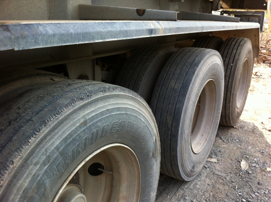 ขายหางเซมิดั้ม 3 เพลา ดั้ม อู่.สามมิตร ปี.49 สภาพสวย 680000 ราคาถูกๆ รีบจองด่วน