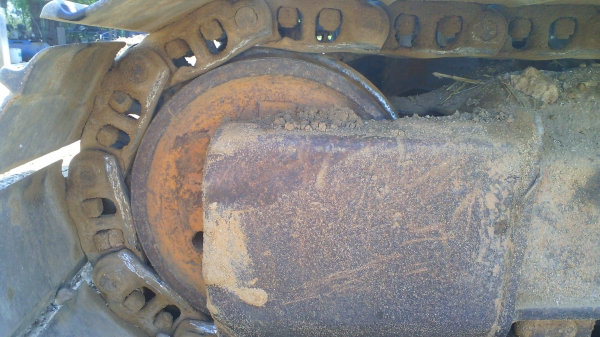 รถแบคโฮ CAT E200 B มีลายแย๊กซ์ รถใช้งานปกติดี รถราคาประหยัด ชอบราคาเท่าไรต่อรองได้ครับ