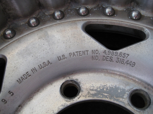 ขายแม็คนอก center line u.s.a ขอบ 16 กว้าง 9 นิ้ว ถอดได้ 3 ชิ้น เนื้ออลูมิเนียม