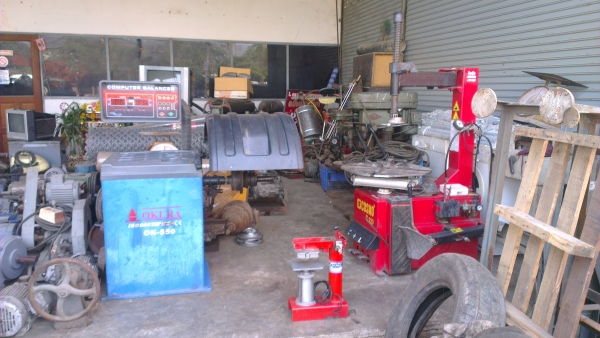 Sell> ขายเหมาเลิกกิจการ ร้านยาง เครื่องถอดยาง+เครื่องถ่วงล้อ+ตัวสตรีมความร้อน กำแพงแสน นครปฐมครับ