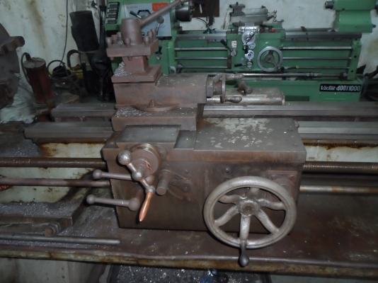 ขายครับขายเครื่องกลึงขนาด 10 ฟุต 2 เพลา คอลูกปืน เกียร์บล็อก รูผ่านคอ 2 นิ้ว สวิงผ่านรางประมาณ 400 มม. กลึงยันศูนย์ยาวประมาณ 2 เมตร ยี่ห้อ willson ผลิตในประเทศอังกฤษ สภาพใช้งาน 90000 บาท 0814583376 ช่างเอก