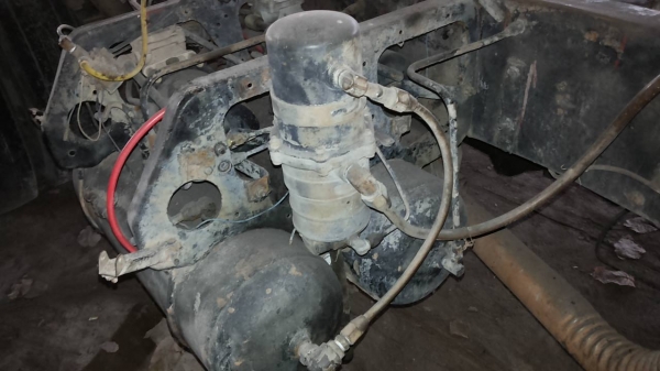 **950,000 บ.ต่อรอง*ขาย10ล้อ2เพลาหัวคัสซี NISSAN UD CWM430M อดีตรถโม่ปูน เครื่องเดิมเกียร์เดิม PE6 260HP เครื่องดีแน่นไม่เยิ้ม ช่วงล่างคัสซีดี หัวเก๋งดีมีสีกระเทาะบ้างภายในคอนโซลครบ เบรคทริฟฟี่ ยางดี6เส้นพอใช้4เส้น พร้อมเก็บงานให้ คัสซีกับหัวเก๋ง เอกสารครบ