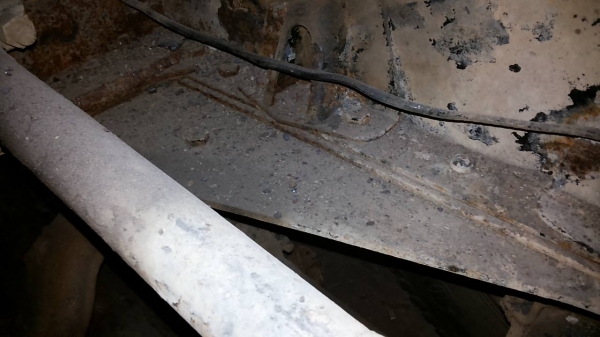 **950,000 บ.ต่อรอง*ขาย10ล้อ2เพลาหัวคัสซี NISSAN UD CWM430M อดีตรถโม่ปูน เครื่องเดิมเกียร์เดิม PE6 260HP เครื่องดีแน่นไม่เยิ้ม ช่วงล่างคัสซีดี หัวเก๋งดีมีสีกระเทาะบ้างภายในคอนโซลครบ เบรคทริฟฟี่ ยางดี6เส้นพอใช้4เส้น พร้อมเก็บงานให้ คัสซีกับหัวเก๋ง เอกสารครบ