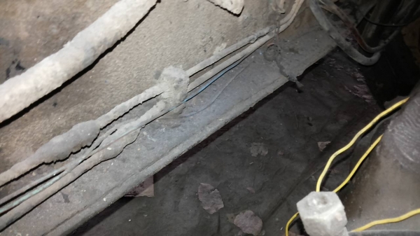 **950,000 บ.ต่อรอง*ขาย10ล้อ2เพลาหัวคัสซี NISSAN UD CWM430M อดีตรถโม่ปูน เครื่องเดิมเกียร์เดิม PE6 260HP เครื่องดีแน่นไม่เยิ้ม ช่วงล่างคัสซีดี หัวเก๋งดีมีสีกระเทาะบ้างภายในคอนโซลครบ เบรคทริฟฟี่ ยางดี6เส้นพอใช้4เส้น พร้อมเก็บงานให้ คัสซีกับหัวเก๋ง เอกสารครบ