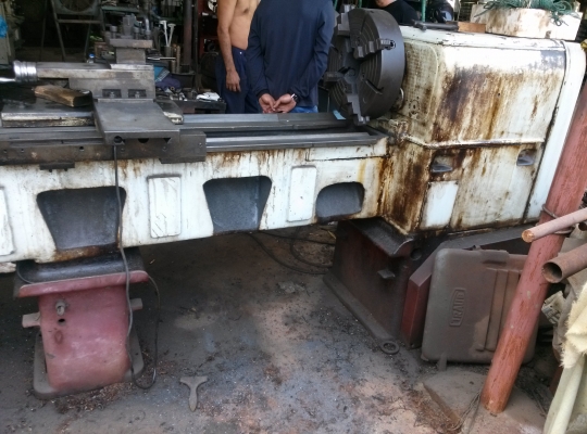 ขายครับขายเครื่องกลึงขนาด 10 ฟุต 3 เพลา นิ้วมิลไม่เปลี่ยนเฟือง สภาพสวย พร้อมใช้ 215000 บาท 0814583376 ช่างเอก