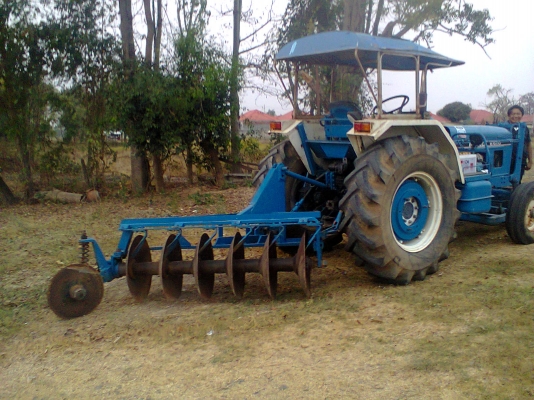 ขายรถไถ เม็กซี่ เครื่องดี เกียดี ยางดี ผานไถ ผานดันหน้ รถพร้อมใช้งาน ติดคีฟได้ รถจอดไม่ได้ใช้งาน ชายถูกๆ