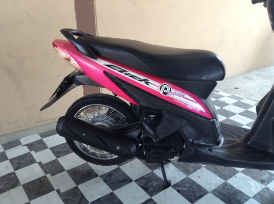 ขาย!!!ฮอนด้าคลิ๊ก ปี50 รถเครื่องดีคับ มีเล่มทะเบียนครบ ภาษีไม่หมด