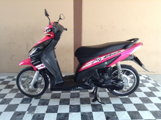 ขาย!!!ฮอนด้าคลิ๊ก ปี50 รถเครื่องดีคับ มีเล่มทะเบียนครบ ภาษีไม่หมด