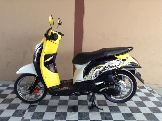 ขาย!!!สกู๊ปปี้ไอ ปี55 รถเครื่องดีคับ มีเล่มทะเบียนครบ ภาษีไม่หมด