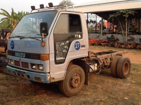 ขายครับNKRเครื่อง4BE1 หัวแคชชีไม่มีทะเบียนครับพี่น้องวิ่งใด้ทัวไทยพี่น้อง