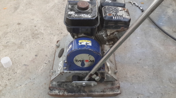 tacom เครื่องตบดิน