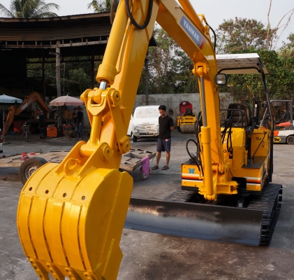 ขายรถขุด YANMAR YB 25-L  พร้อมใช้