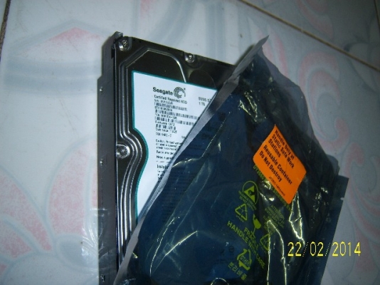 ฮาร์ดดิช Sata Seagate 1 TB ประกันปลายปี 2015