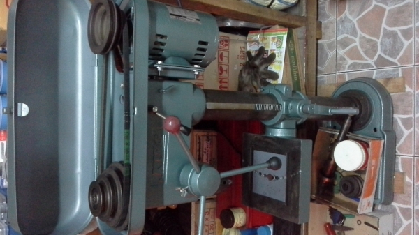 สว่านแท่น King