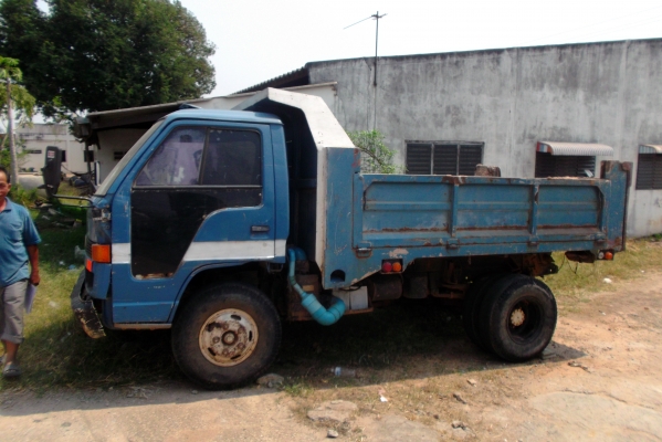 ขายด่วนรถ6ล้อNPR66Eดรั้มเครือง120แรงฝาดําดรั้มยาว3.35ม