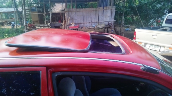 ขาย E Car  1.6 หัวฉีด  สักคัน พร้อมใช้ รุ่นประกอบนอกsun roofครับ