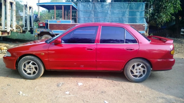 ขาย E Car  1.6 หัวฉีด  สักคัน พร้อมใช้ รุ่นประกอบนอกsun roofครับ