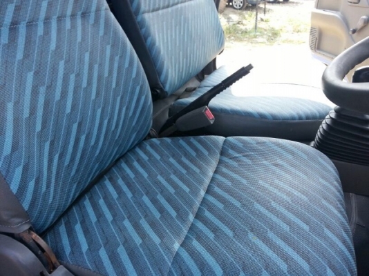 รถอีซูซุ 6 ล้อ ตู้เย็น NKR 100 แรงม้า. ปี 48 สนใจติดต่อ 081 - 6079515 รถอีซูซุ 6 ล้อ ตู้เย็น NKR 100 แรงม้า. ปี 48 สนใจติดต่อ 081 - 6079515