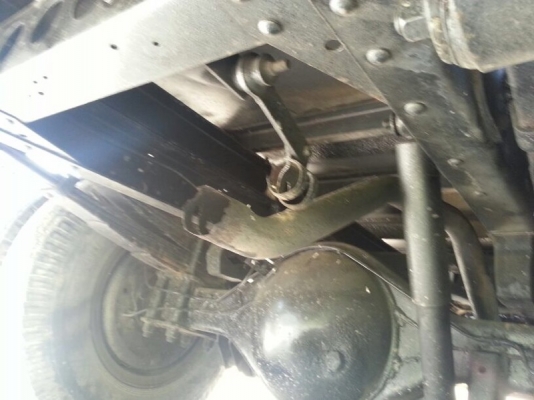 รถอีซูซุ 6 ล้อ ตู้เย็น NKR 100 แรงม้า. ปี 48 สนใจติดต่อ 081 - 6079515 รถอีซูซุ 6 ล้อ ตู้เย็น NKR 100 แรงม้า. ปี 48 สนใจติดต่อ 081 - 6079515