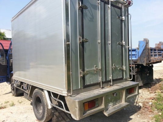 รถอีซูซุ 6 ล้อ ตู้เย็น NKR 100 แรงม้า. ปี 48 สนใจติดต่อ 081 - 6079515 รถอีซูซุ 6 ล้อ ตู้เย็น NKR 100 แรงม้า. ปี 48 สนใจติดต่อ 081 - 6079515