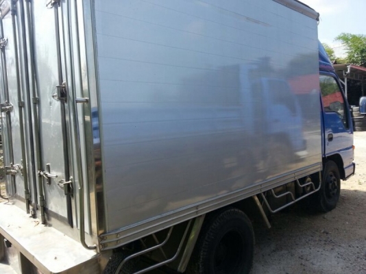 รถอีซูซุ 6 ล้อ ตู้เย็น NKR 100 แรงม้า. ปี 48 สนใจติดต่อ 081 - 6079515 รถอีซูซุ 6 ล้อ ตู้เย็น NKR 100 แรงม้า. ปี 48 สนใจติดต่อ 081 - 6079515