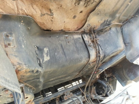 รถอีซูซุ 6 ล้อ บรรทุกน้ำมัน เปลื่ยนเครื่อง 110 แรงม้า. สนใจติดต่อ 081 - 6079515 รถอีซูซุ 6 ล้อ บรรทุกน้ำมัน เปลื่ยนเครื่อง 110 แรงม้า. สนใจติดต่อ 081 - 6079515