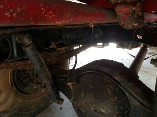 รถอีซูซุ 6 ล้อ บรรทุกน้ำมัน เปลื่ยนเครื่อง 110 แรงม้า. สนใจติดต่อ 081 - 6079515 รถอีซูซุ 6 ล้อ บรรทุกน้ำมัน เปลื่ยนเครื่อง 110 แรงม้า. สนใจติดต่อ 081 - 6079515