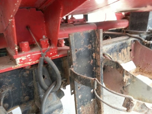 รถอีซูซุ 6 ล้อ บรรทุกน้ำมัน เปลื่ยนเครื่อง 110 แรงม้า. สนใจติดต่อ 081 - 6079515 รถอีซูซุ 6 ล้อ บรรทุกน้ำมัน เปลื่ยนเครื่อง 110 แรงม้า. สนใจติดต่อ 081 - 6079515