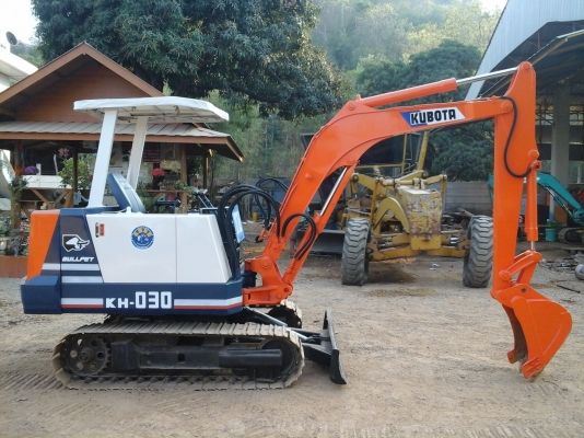 ขายรถขุดKUBOTA KH-030รุ่นพิเศษอาร์มยาวเก่านอกแท้(ญี่ปุ่น)