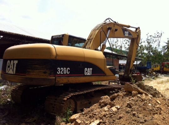 รถแบคโฮ CAT  320C    ( รถทำงาน 9,xxx ซม. )  สนใจติดต่อ 081 - 6079515