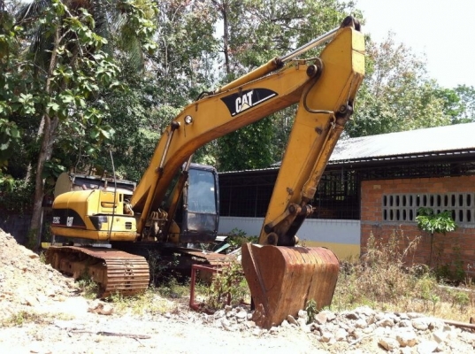 รถแบคโฮ CAT  320C    ( รถทำงาน 9,xxx ซม. )  สนใจติดต่อ 081 - 6079515