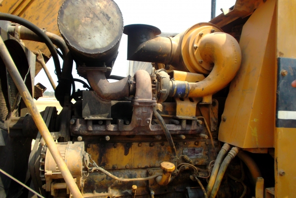 ขายด่วนรถตักล้อยางKOMATSUWA380-1เก่านอกนําเขัา