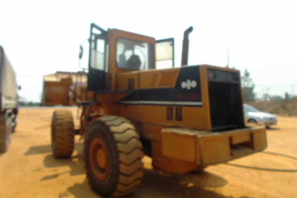 ขายด่วนรถตักล้อยางKOMATSUWA380-1เก่านอกนําเขัา