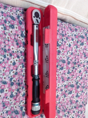 ขายประแจปอนด์ koche