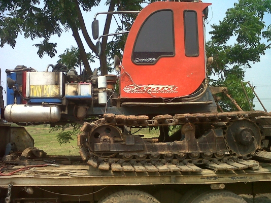 ขายรถปั่นตืนตะขาบ เครื่อง HINO 195เทอร์โบ สภาพสวยพร้อมใช้ ราคาต่อรองได้ ติดต่อได้ที่คุณ อ๊อฟ พิจิตร 086-737-9991 ขายรถปั่นตืนตะขาบ เครื่อง HINO 195เทอร์โบ สภาพสวยพร้อมใช้ ราคาต่อรองได้ ติดต่อได้ที่คุณ อ๊อฟ พิจิตร 086-737-9991