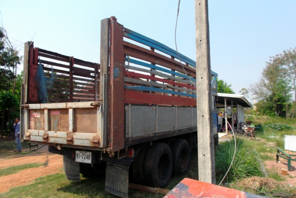 ขายด่วนรถสิบล้อดรั้มหัวยาวเครืองEH700เพลาเจเพลาโบจี้ใหญ่