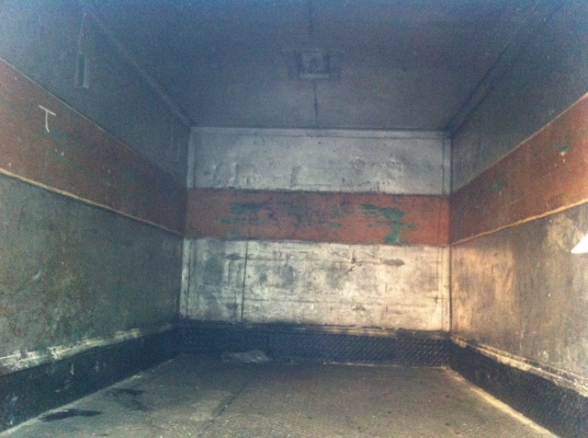 ขาย ISUZU  หัวเดียว ตู้เเห้ง ปี99 เครื่องเดิม 2500 เครื่องดี คัสซีสวย ภายในเรียบร้อย แอร์เย็น เอกสารครบ ** 129.000 **